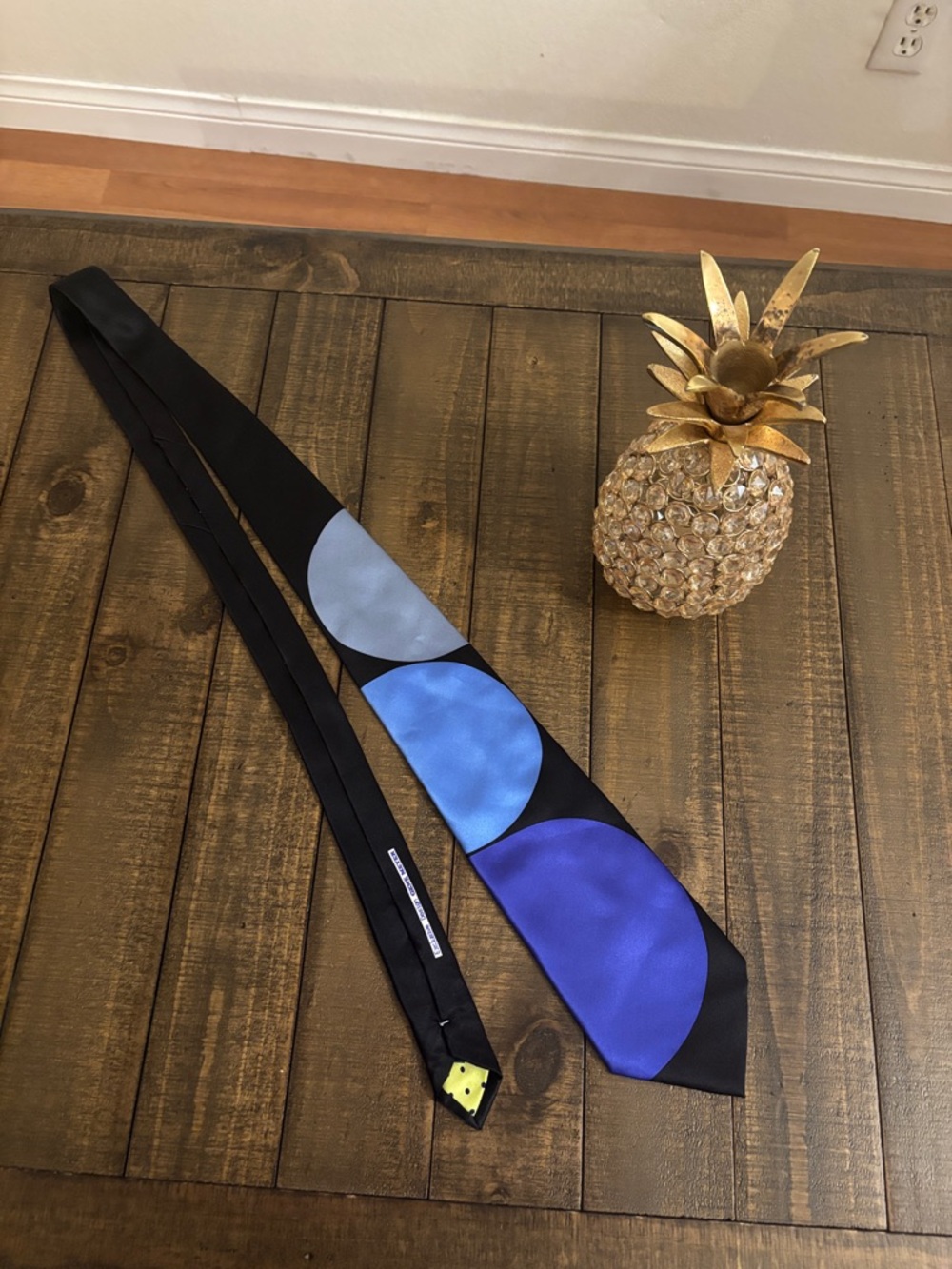 Men's Black Tie with Blue Gradient Circles